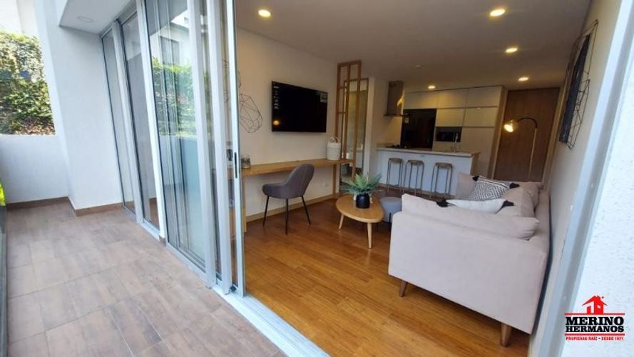 Apartamento de 2 alcobas en venta en El Diamante No. 2, Medellín, 71 m² · foto 2 de 10