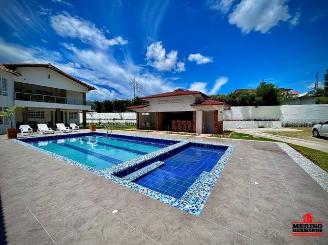 Casa de 5 alcobas en venta en Alto De La Virgen, Guarne, 550 m² · foto 7 de 24