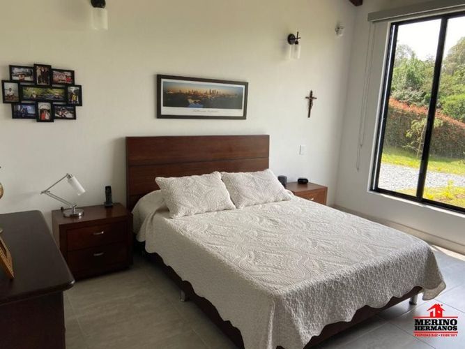 Casa de 3 alcobas en venta en Centro, Rionegro, 330 m² · foto 7 de 13