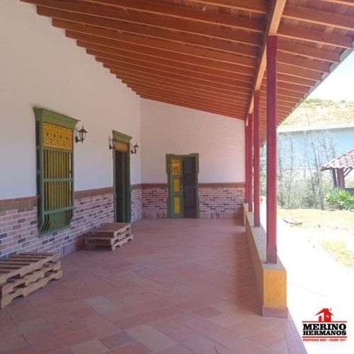 Casa de 3 alcobas en venta en Centro, Rionegro, 240 m² · foto 5 de 24