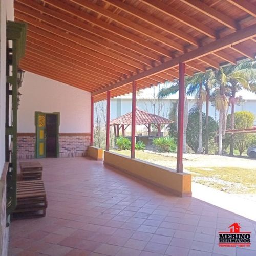 Casa de 3 alcobas en venta en Centro, Rionegro, 240 m² · foto 6 de 24