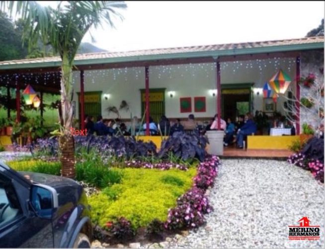 Casa de 3 alcobas en venta en Centro, Rionegro, 240 m² · foto 10 de 24