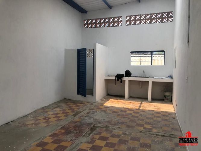 Bodega en venta en Naranjal, Medellín, 200 m² · foto 4 de 8