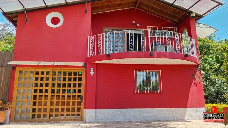 Casa de 3 alcobas en venta en Centro, Rionegro, 400 m² · foto 3 de 24