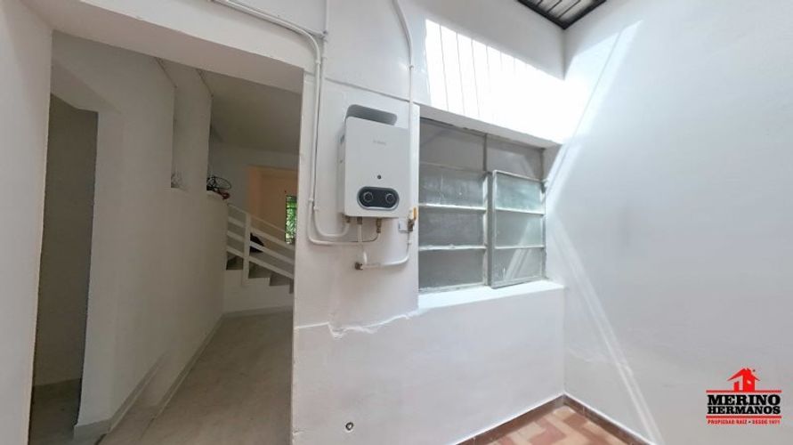 Casa de 2 alcobas en venta en Lorena, Medellín, 128 m² · foto 8 de 23