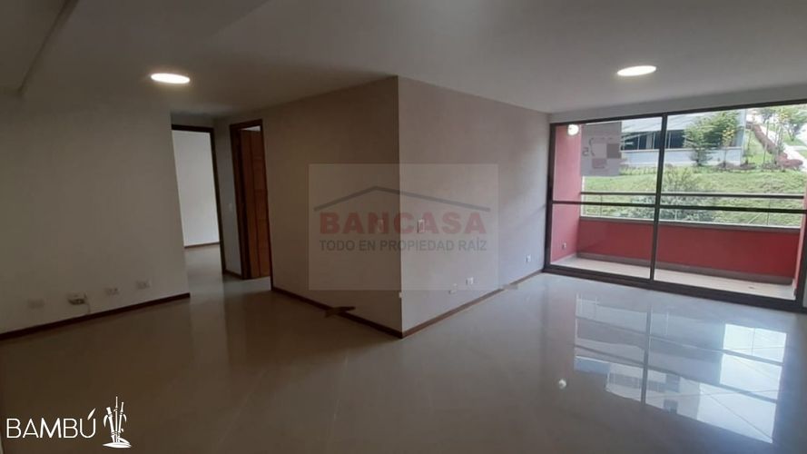 Apartamento de 2 alcobas en venta en Entre Amigos, Sabaneta, 86 m² · foto 3 de 19