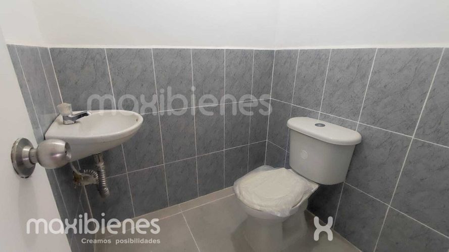 Local en arriendo en Suramericana, Medellín, 86 m² · foto 2 de 9