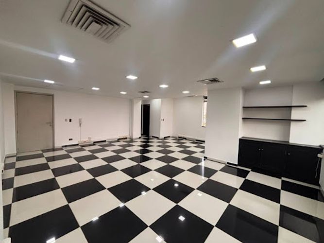 Oficina en arriendo en Cristo Rey, Medellín, 55 m² · foto 4 de 7