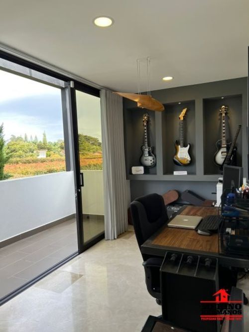 Casa de 5 alcobas en venta en Centro, Rionegro, 600 m² · foto 18 de 24