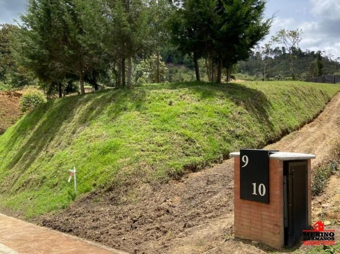 Lote en venta en Centro, Rionegro, 347 m² · foto 10 de 24
