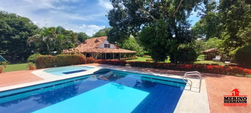 4BR Land in Santafe de antioquia (252 m²) for Sale