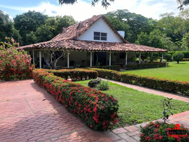 4BR Land in Santafe de antioquia (252 m²) for Sale - 3