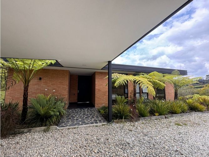 Casa de 4 alcobas en venta en Pantanillo, El Retiro, 300 m² · foto 3 de 24