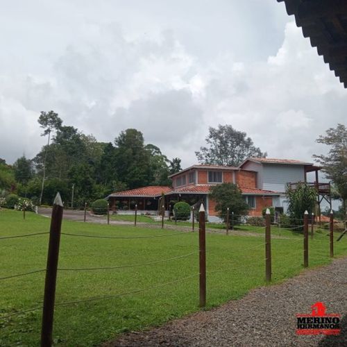 Casa de 6 alcobas en venta en Centro, Rionegro, 400 m² · foto 12 de 24