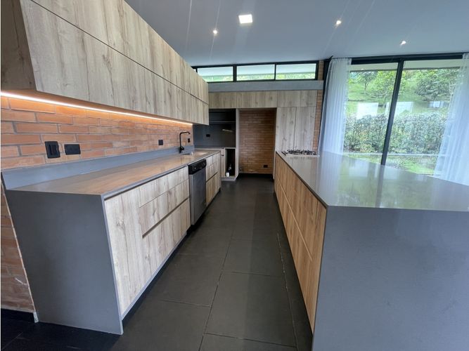 Casa de 4 alcobas en venta en Pantanillo, El Retiro, 300 m² · foto 9 de 24