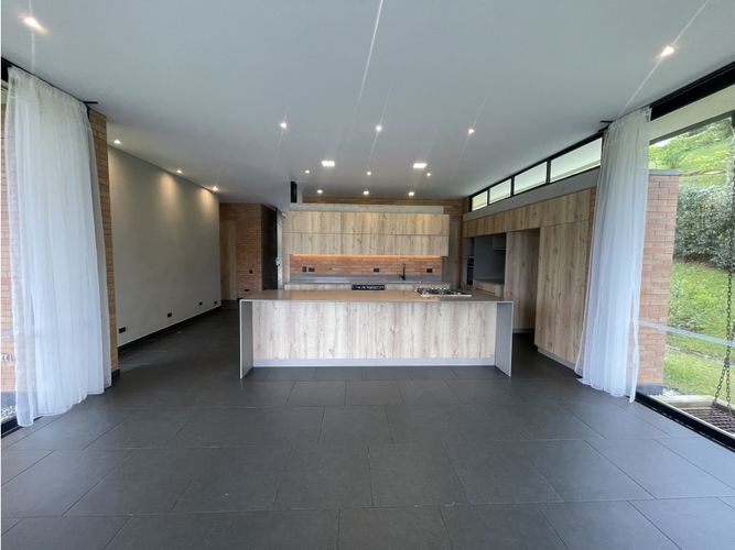 Casa de 4 alcobas en venta en Pantanillo, El Retiro, 300 m² · foto 10 de 24