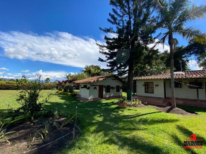 Casa de 4 alcobas en venta en San Antonio De Pereira, Rionegro, 400 m² · foto 5 de 24