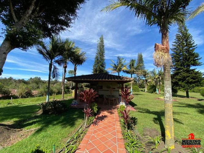 Casa de 4 alcobas en venta en San Antonio De Pereira, Rionegro, 400 m² · foto 8 de 24