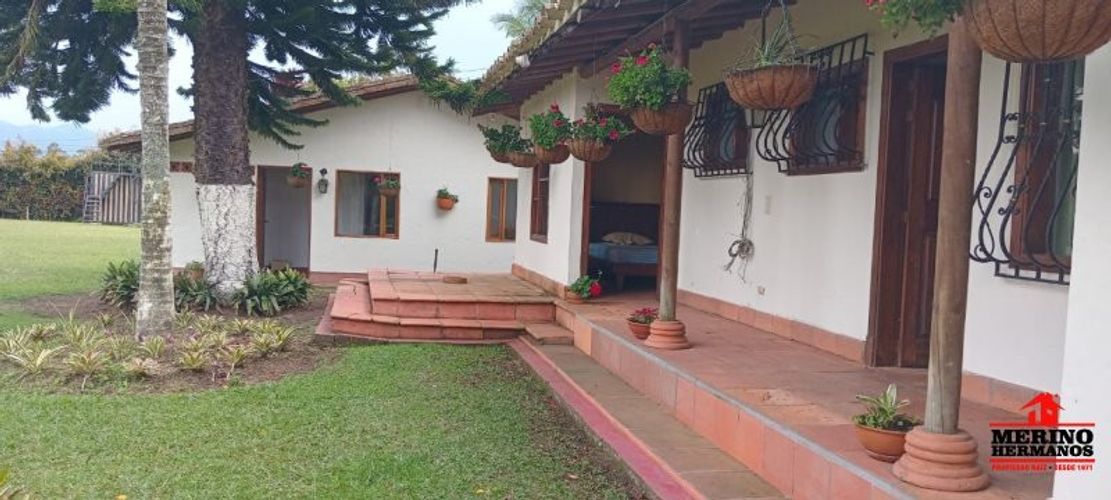Casa de 4 alcobas en venta en San Antonio De Pereira, Rionegro, 400 m² · foto 13 de 24