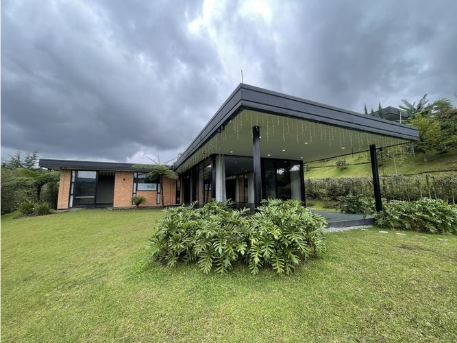 Casa de 4 alcobas en venta en Pantanillo, El Retiro, 300 m² · foto 13 de 24