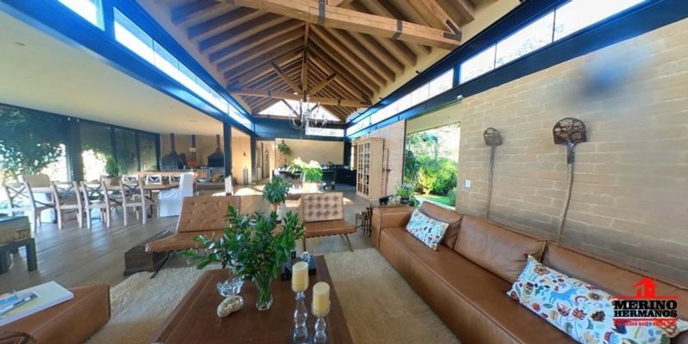 Casa de 3 alcobas en venta en El Capiro, Rionegro, 550 m² · foto 4 de 24