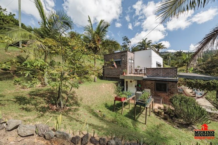 Casa de 5 alcobas en venta en La Clara, Guarne, 240 m² · foto 12 de 24