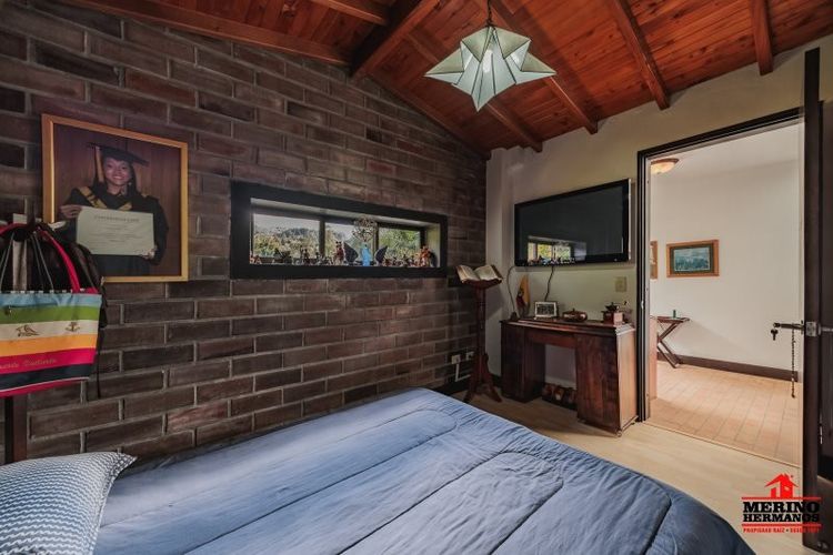 Casa de 5 alcobas en venta en La Clara, Guarne, 240 m² · foto 14 de 24