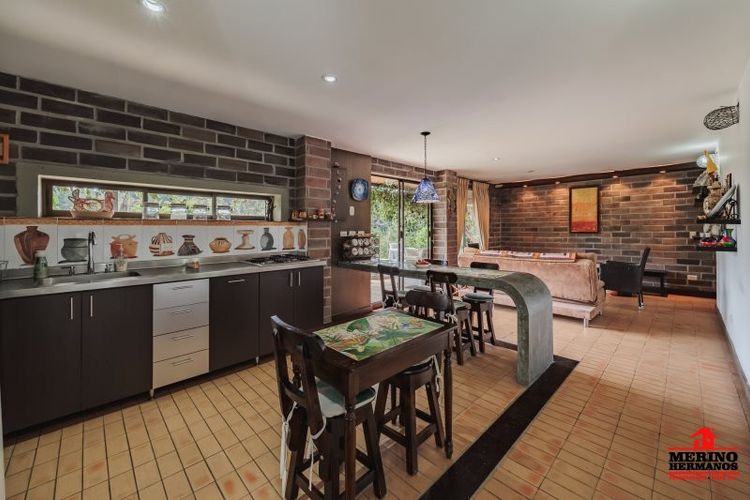 Casa de 5 alcobas en venta en La Clara, Guarne, 240 m² · foto 19 de 24