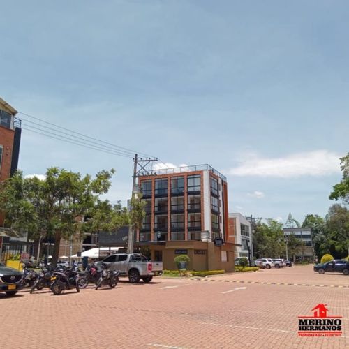 Edificio en venta en Centro, Rionegro, 850 m² · foto 2 de 24