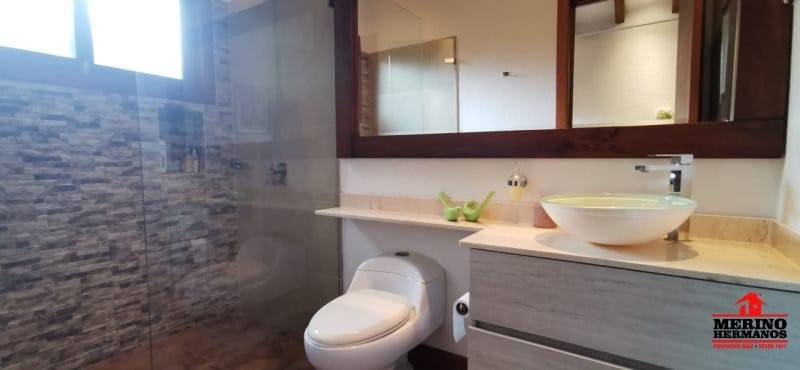 Casa de 3 alcobas en venta en Centro, Rionegro, 350 m² · foto 8 de 24