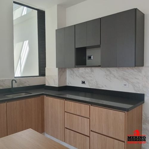 Edificio en venta en Centro, Rionegro, 850 m² · foto 16 de 24