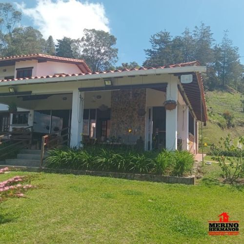 Casa de 4 alcobas en venta en Llanadas, Marinilla, 270 m² · foto 5 de 24