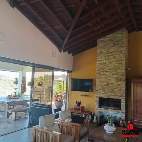 Casa de 4 alcobas en venta en Llanadas, Marinilla, 270 m² · foto 10 de 24