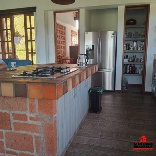 Casa de 4 alcobas en venta en Llanadas, Marinilla, 270 m² · foto 11 de 24