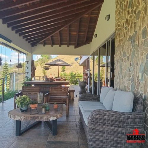 Casa de 4 alcobas en venta en Llanadas, Marinilla, 270 m² · foto 17 de 24