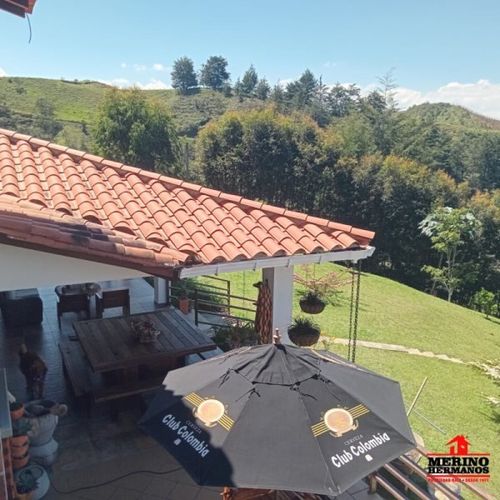 Casa de 4 alcobas en venta en Llanadas, Marinilla, 270 m² · foto 20 de 24