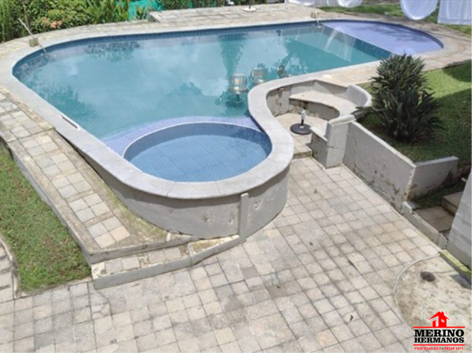 Casa de 4 alcobas en venta en Simon Bolivar Sb (Centro), Copacabana, 300 m² · foto 18 de 24