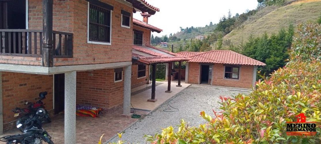 Casa de 4 alcobas en venta en Guarne, 500 m² · foto 6 de 24