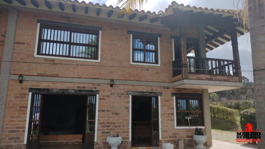 Casa de 4 alcobas en venta en Guarne, 500 m² · foto 9 de 24