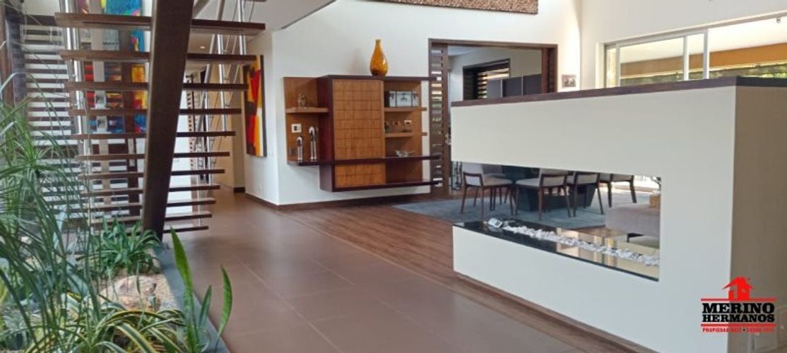 Casa de 4 alcobas en venta en Centro, Rionegro, 573 m² · foto 6 de 24