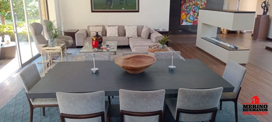 Casa de 4 alcobas en venta en Centro, Rionegro, 573 m² · foto 7 de 24