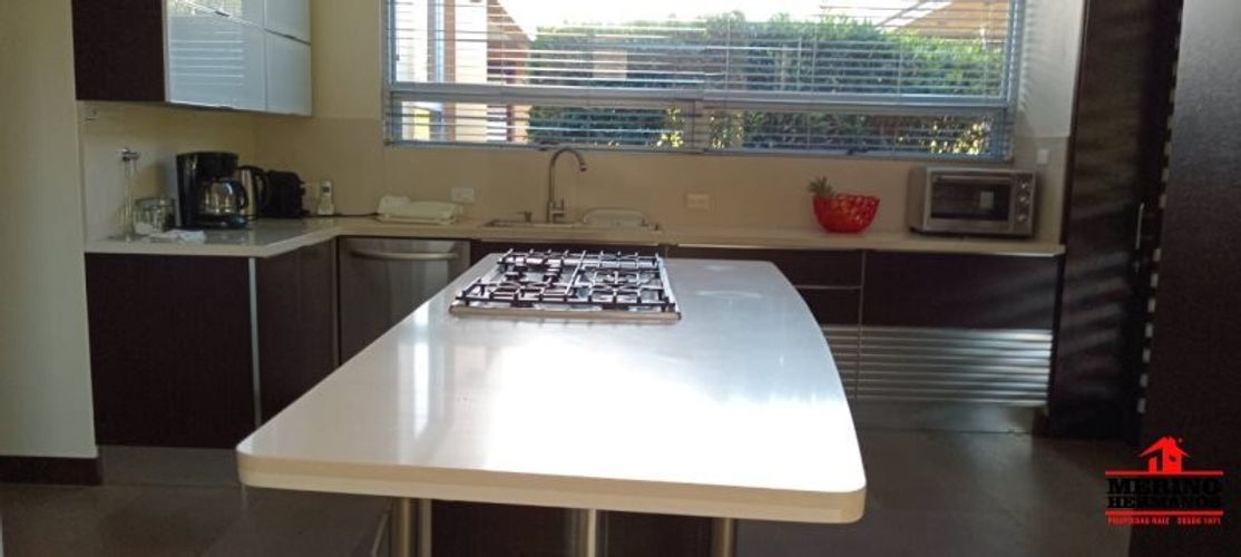 Casa de 4 alcobas en venta en Centro, Rionegro, 573 m² · foto 14 de 24