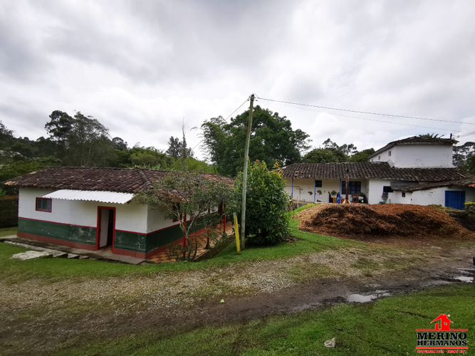 Lote en venta en Centro, Rionegro, 1350 m² · foto 8 de 13