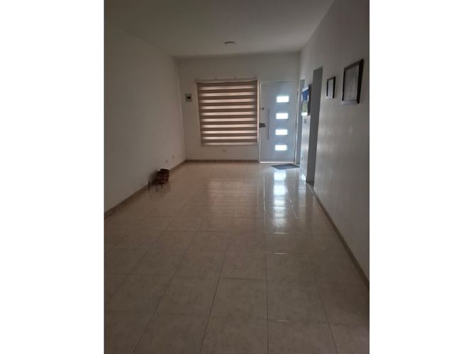 Casa de 4 alcobas en venta en Las Mercedes, Jamundí, 240 m² · foto 6 de 12