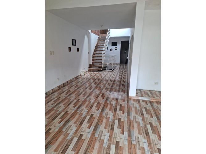 Casa de 4 alcobas en venta en Las Mercedes, Jamundí, 240 m² · foto 7 de 12