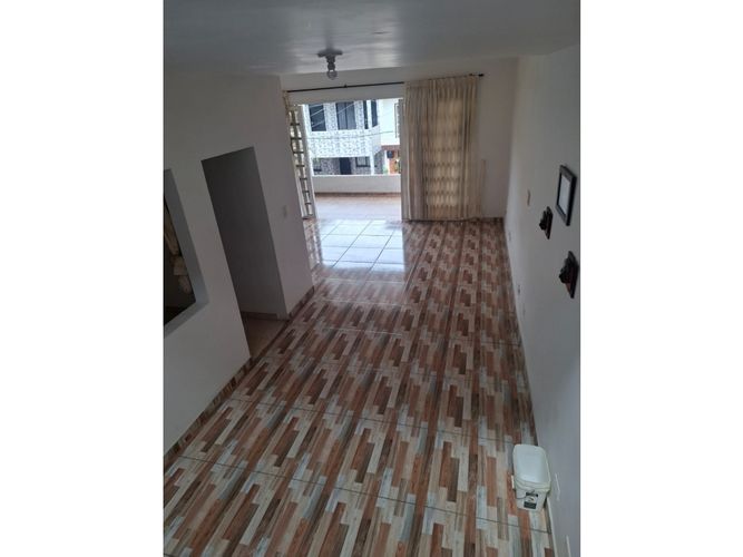Casa de 4 alcobas en venta en Las Mercedes, Jamundí, 240 m² · foto 8 de 12