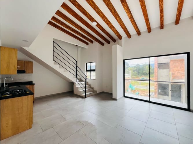 Apartamento de 3 alcobas en venta en San Jose, El Carmen de Viboral, 110 m² · foto 2 de 14