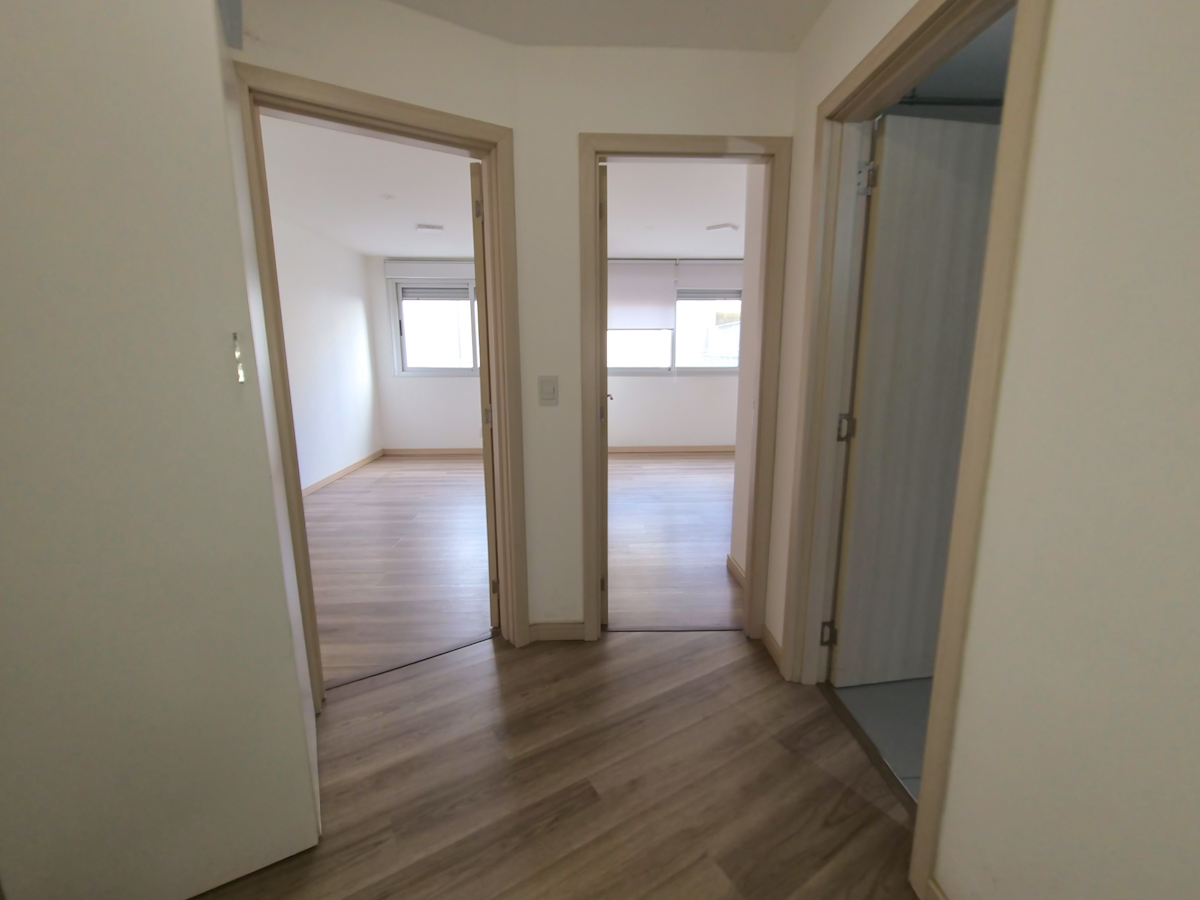 Apartamento En Alquiler, 2 Dormitorios, Terraza, Tres Cruces · Foto 8