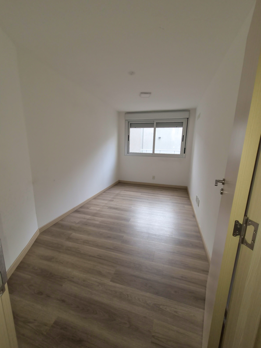 Apartamento En Alquiler, 2 Dormitorios, Terraza, Tres Cruces · Foto 9
