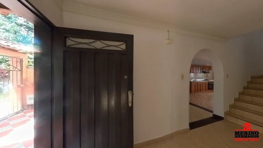 Casa de 4 alcobas en venta en Belén Fatima, Medellín, 260 m² · foto 2 de 24